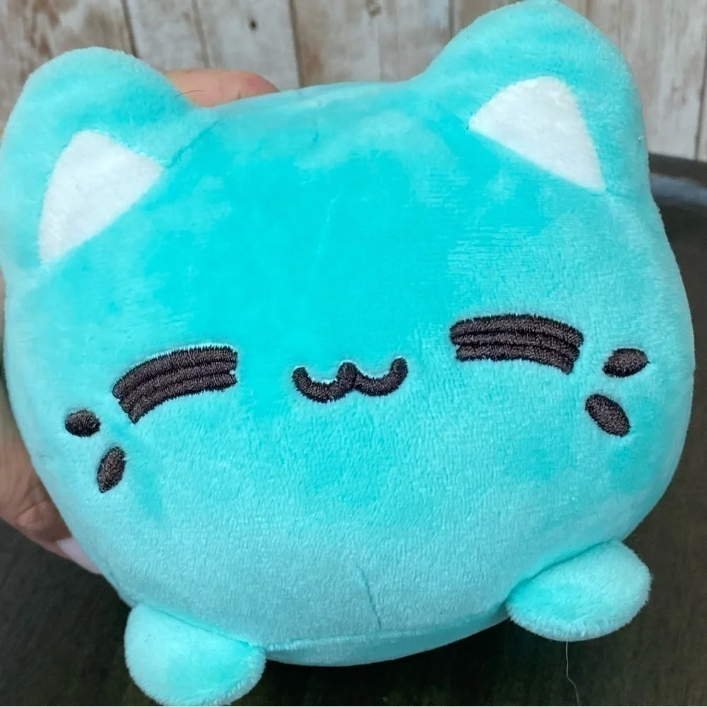 Aurora Meowchi Mint Tasty Peach Plush Cat